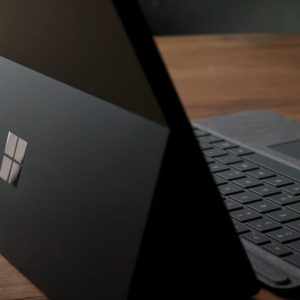 تبلت  مایکروسافت سرفیس پرو 6 – Surface Pro 6 i5-8350U SSD256 رم 16گیگابایت