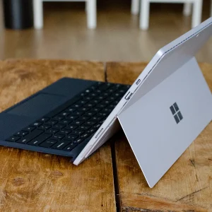 Microsoft Surface Pro 7 Plus | رم 32GB | SSD 1TB | پردازنده Intel Core i7 نسل 11